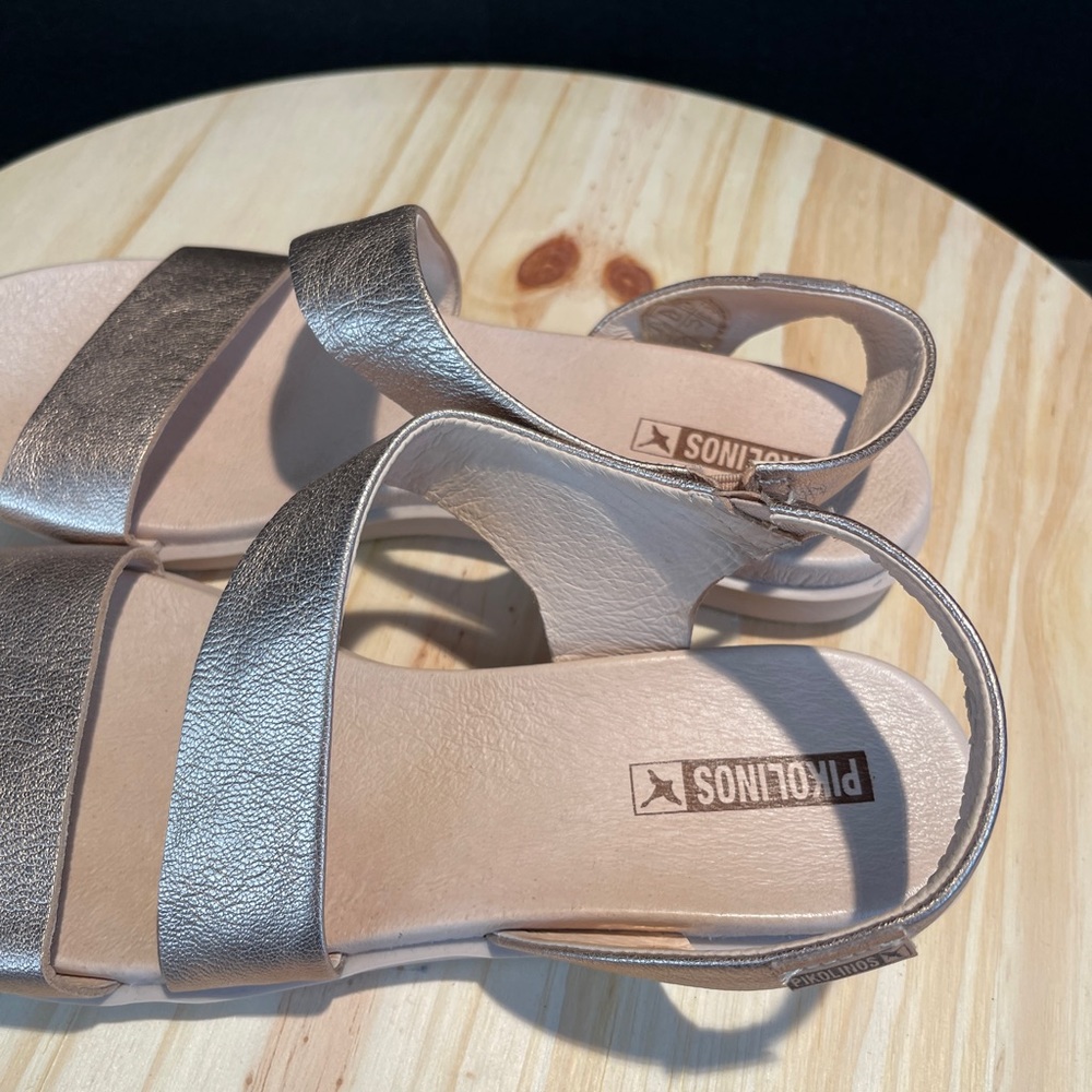 Calella Pikolinos Woman metal strappy sandal, size eu 41 US10 in champagne - Picture 5 of 9